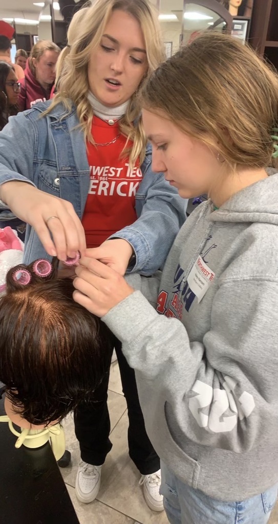Cosmetology - hands-on experience 